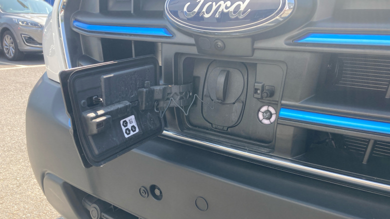 Ford Transit E-350 L3 Rwd 135kW 68kWh H2 Leader Van Auto